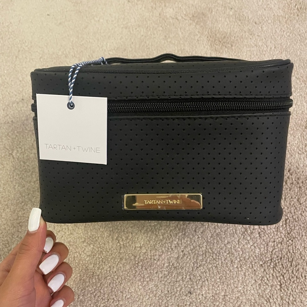 Tartan +Twine Black Train Case Cosmetic Travel Bag